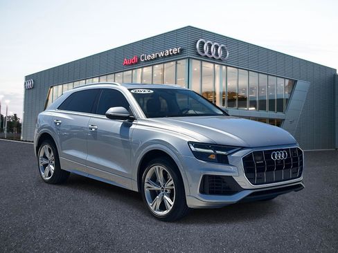 Used 2022 Audi Q8 Premium Plus image 2