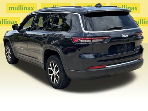 Used 2023 Jeep Grand Cherokee L Limited RWD image 10