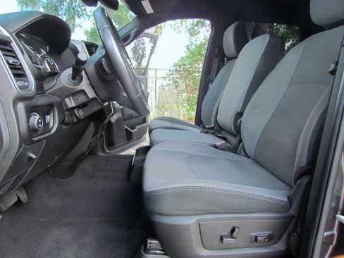 Used 2024 RAM 2500 Big Horn AWD/4WD image 19