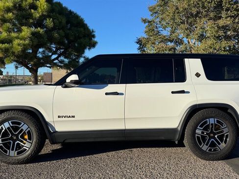 Used 2023 Rivian R1S Adventure AWD/4WD image 11
