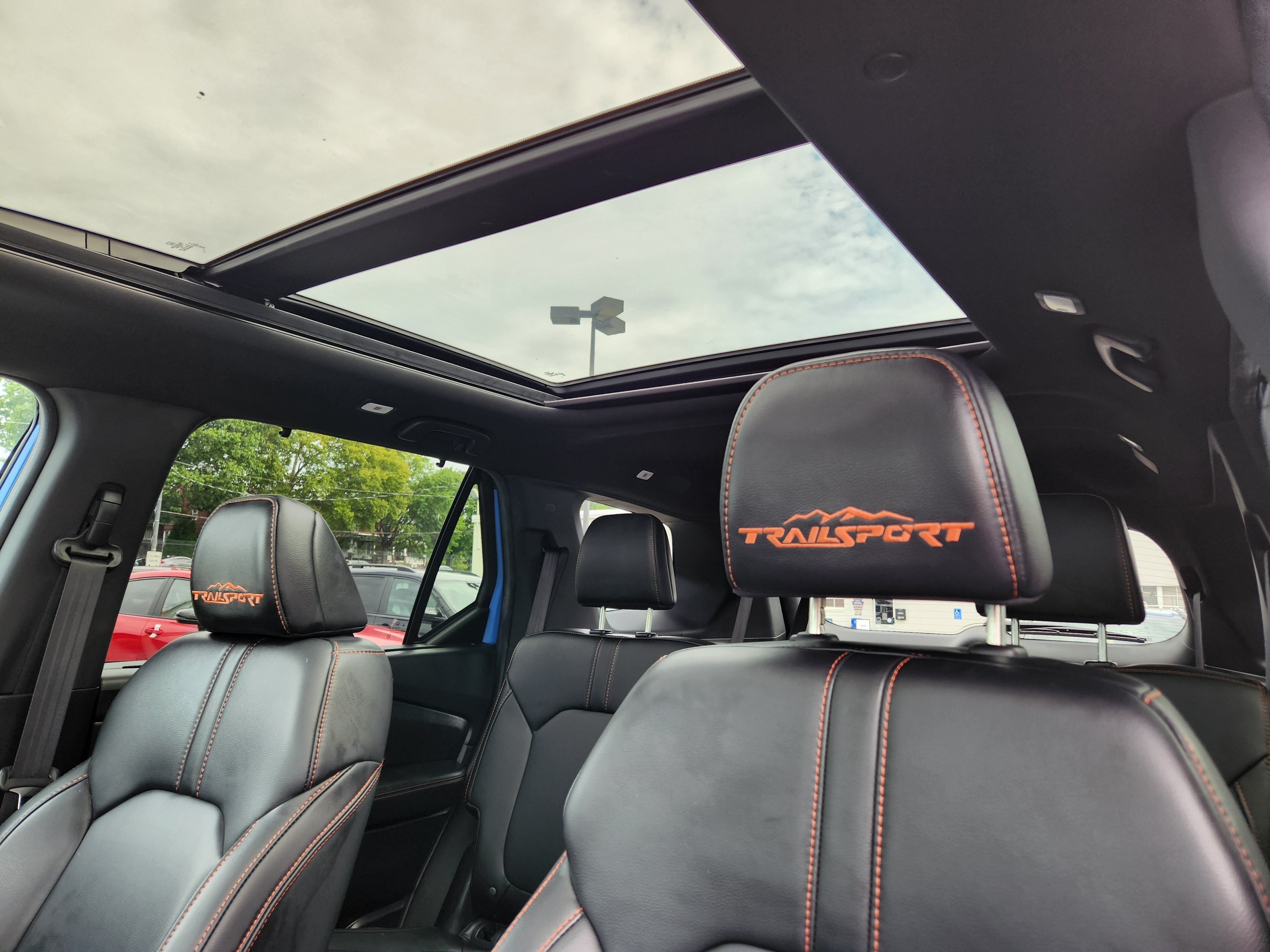Certified 2025 Honda Pilot TrailSport image 12