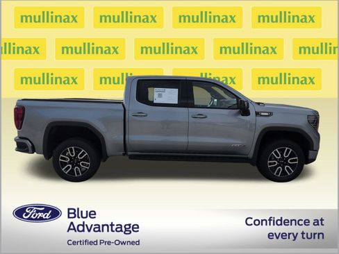 Used 2023 GMC Sierra 1500 AT4 w/ AT4 Premium Package AWD/4WD image 2