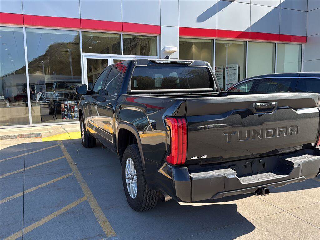 Used 2026 Toyota Tundra SR5 w/ SR5 Premium Package AWD/4WD image 9