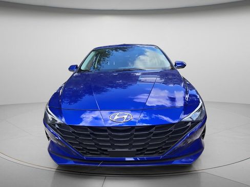 Certified 2023 Hyundai Elantra SEL w/ Convenience Package FWD image 3