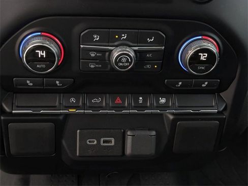 Used 2021 Chevrolet Silverado 1500 LT image 20