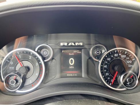Used 2023 RAM 3500 Big Horn w/ Level 1 Equipment Group AWD/4WD image 12