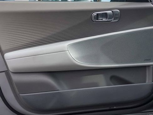 Used 2024 Hyundai Ioniq 6 Limited image 19