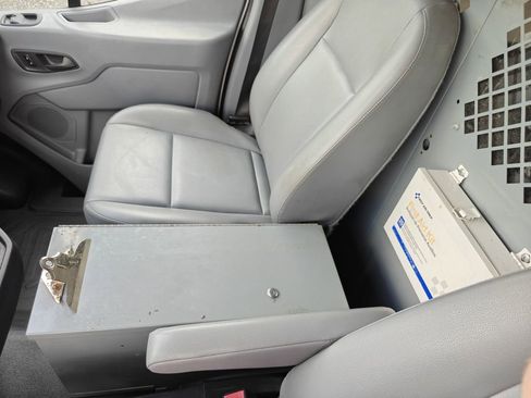 Used 2017 Ford Transit 250 130 Low Roof image 27