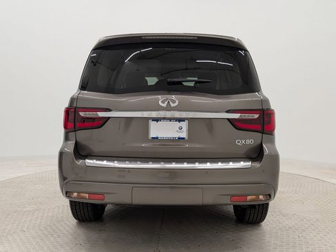Used 2018 INFINITI QX80 2WD w/ Driver Assistance Package image 10