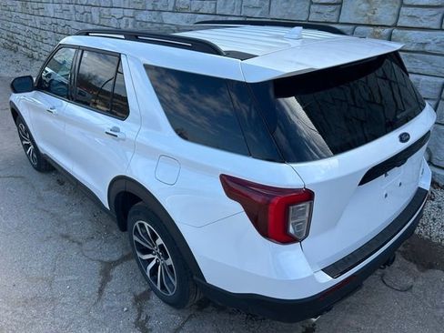 Used 2023 Ford Explorer ST-Line w/ Class IV Trailer Tow Package image 4