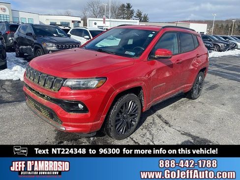 Used 2022 Jeep Compass Limited image 1