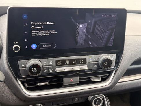 Used 2025 Toyota Grand Highlander FWD image 23