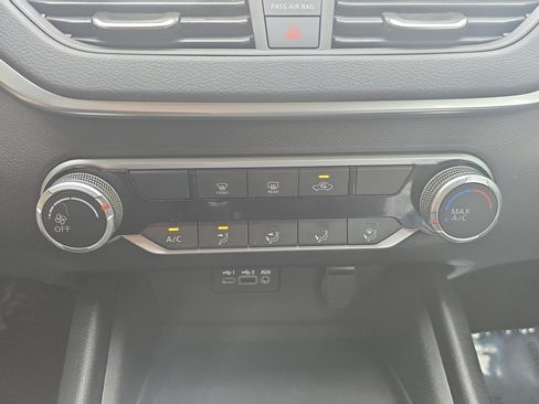 Used 2019 Nissan Altima 2.5 S FWD image 21