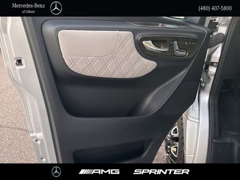 Used 2024 Mercedes-Benz Sprinter 3500 image 19
