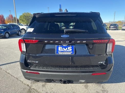 New 2026 Ford Explorer Active image 4