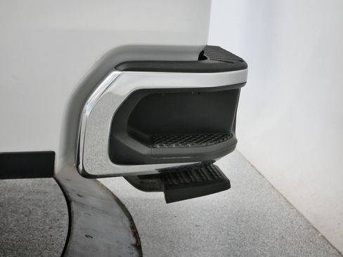 Used 2021 Chevrolet Silverado 1500 LTZ w/ Technology Package image 53