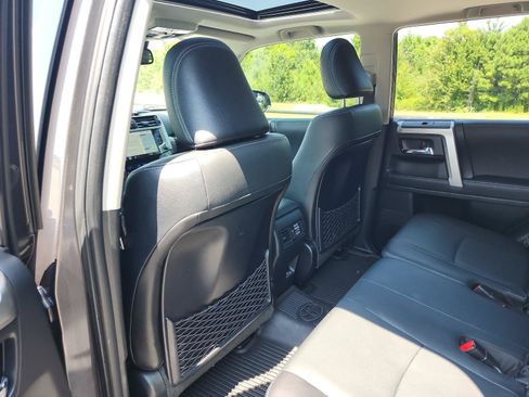 Used 2023 Toyota 4Runner Limited AWD/4WD image 13