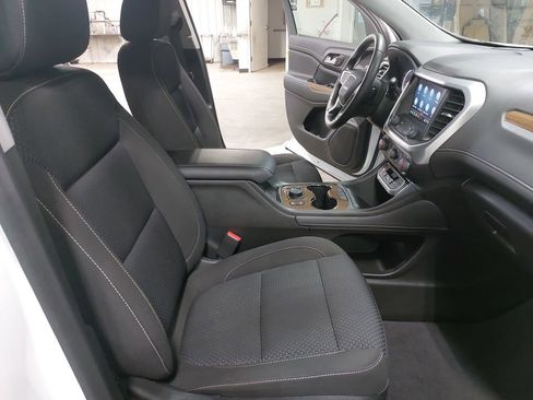 Used 2023 GMC Acadia SLE w/ Driver Convenience Package AWD/4WD image 10
