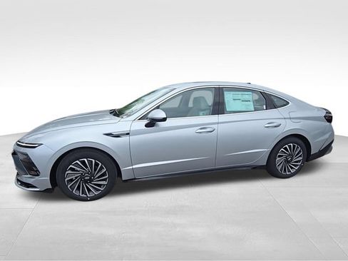 New 2025 Hyundai Sonata SEL FWD image 4