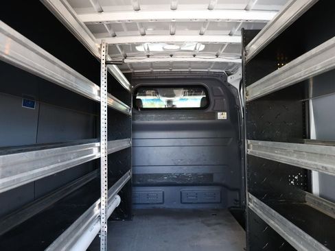 Used 2023 Mercedes-Benz Sprinter 2500 image 28