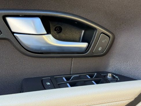 Used 2015 Land Rover Range Rover Evoque Pure Plus image 19