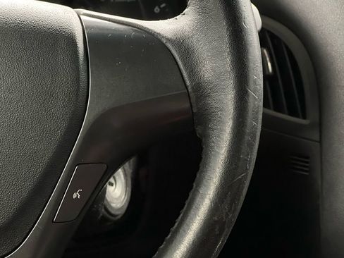 Used 2011 Hyundai Genesis 3.8 image 27