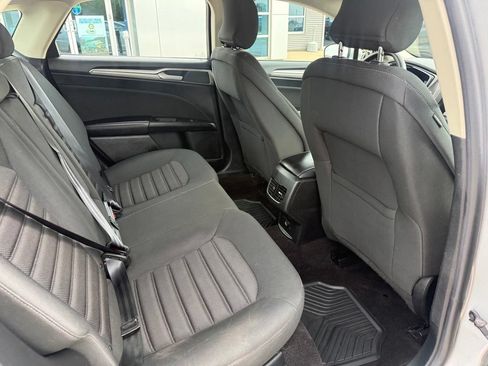 Certified 2019 Ford Fusion SE FWD image 13