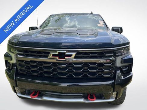Used 2023 Chevrolet Silverado 1500 ZR2 w/ Technology Package AWD/4WD image 8