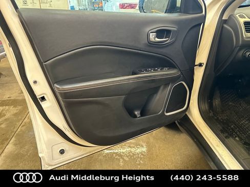 Used 2018 Jeep Compass Latitude w/ Popular Equipment Group image 11