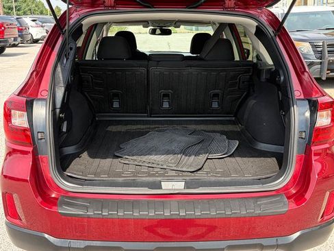 Used 2015 Subaru Outback 2.5i Premium AWD/4WD image 5