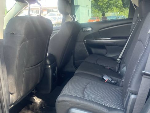 Used 2015 Dodge Journey American Value Package w/ Flexible Seating Group FWD image 13