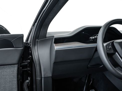 Used 2026 Tesla Model X image 22