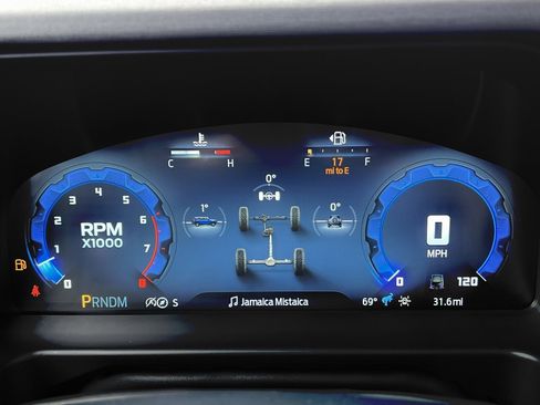 New 2025 Ford Bronco Badlands image 24