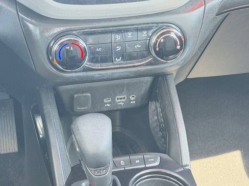 Used 2021 Chevrolet TrailBlazer LS AWD/4WD image 14