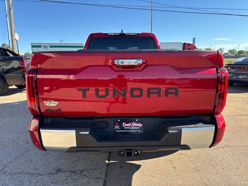 Used 2025 Toyota Tundra Limited AWD/4WD image 5