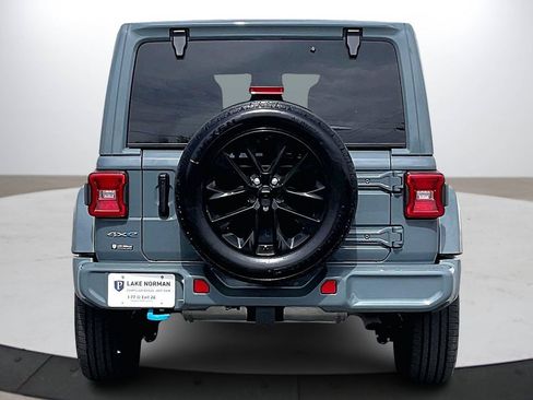 Certified 2024 Jeep Wrangler Unlimited Sahara AWD/4WD image 8