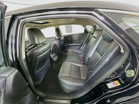 Used 2017 Toyota Avalon Limited w/ Carpet Mat Package FWD image 27