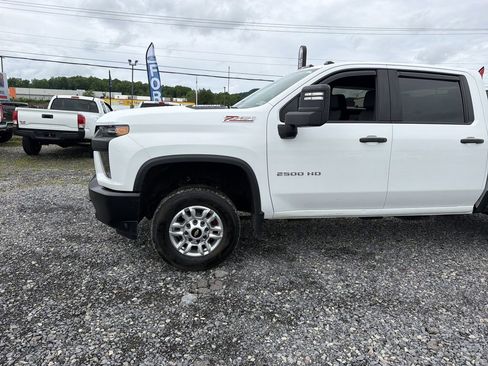 Used 2020 Chevrolet Silverado 2500 W/T w/ WT Convenience Package AWD/4WD image 9