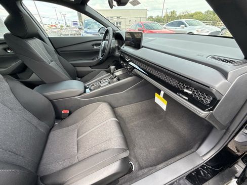 Used 2025 Honda Accord Sport image 43
