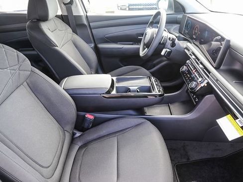 New 2026 Hyundai Tucson Blue SE AWD/4WD image 18