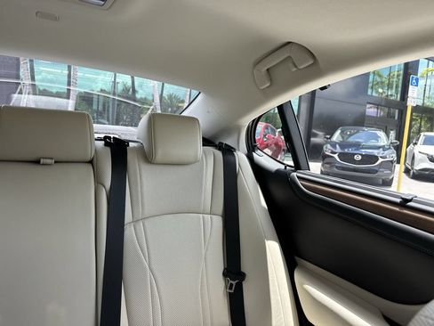 Used 2024 Lexus ES 300h Ultra Luxury w/ Accessory Package (Z2) FWD image 19