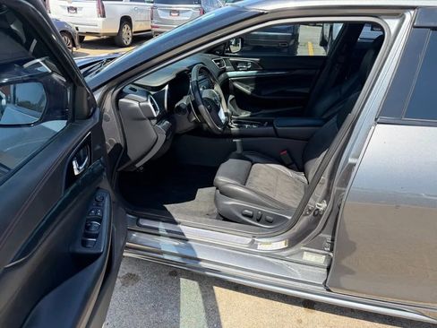 Used 2019 Nissan Maxima SR w/ Premium Package FWD image 15