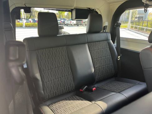 Used 2012 Jeep Wrangler Sahara image 28