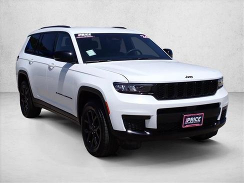 Used 2024 Jeep Grand Cherokee L Laredo AWD/4WD image 6