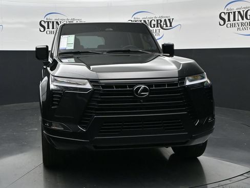 Used 2025 Lexus GX 550 w/ Cold Area Package AWD/4WD image 2