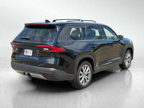 Used 2024 Toyota Grand Highlander AWD Hybrid image 7