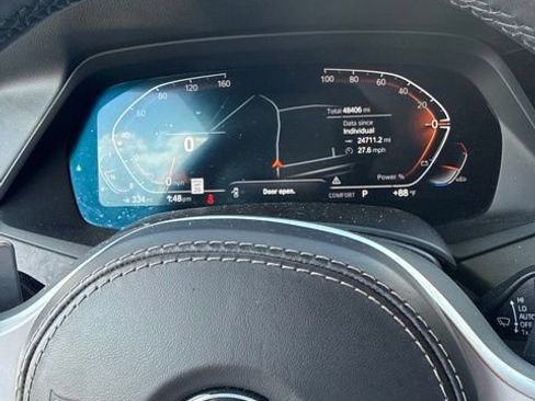 Used 2022 BMW X5 xDrive40i w/ M Sport Package AWD/4WD image 18