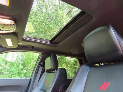 Certified 2025 Dodge Durango R/T AWD/4WD image 5