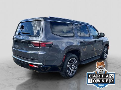 Used 2024 Jeep Wagoneer Series II w/ Flexible Seating Group AWD/4WD image 5