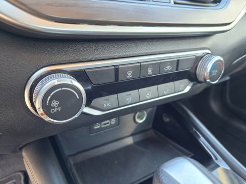 Used 2023 Nissan Altima 2.5 SV image 28